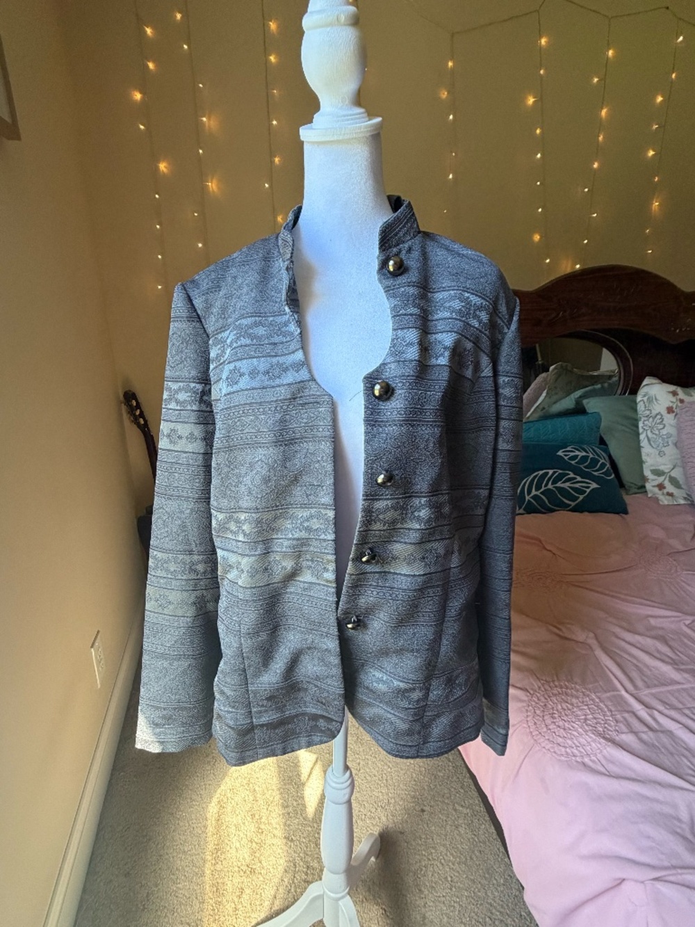 Vintage Leslie Fay textured structured jacket / blazer.
